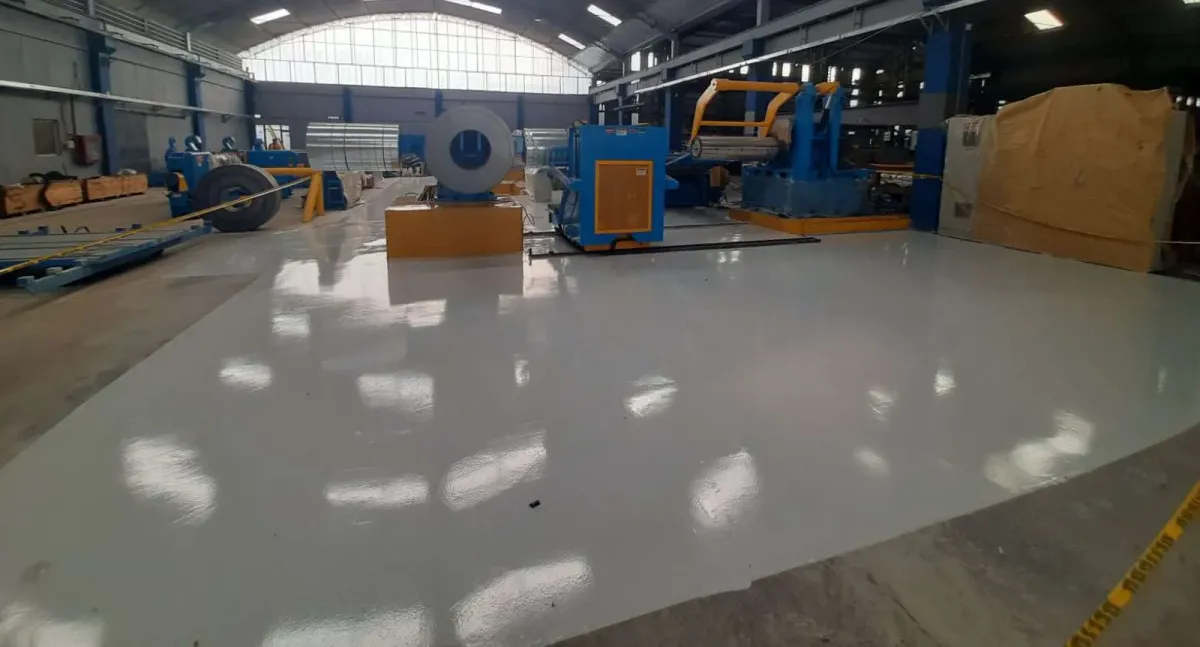 Pavimentación y Piso Epóxico – IPAC - foto 4